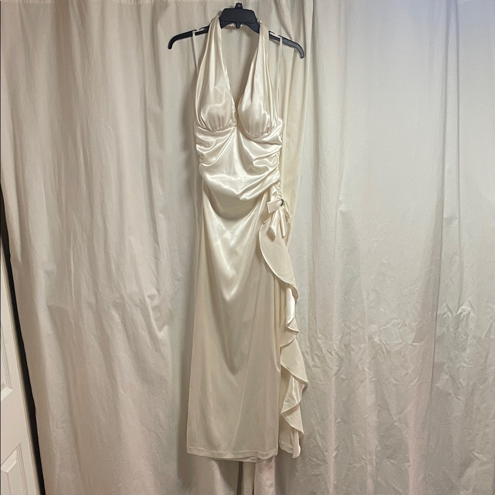 Elegant Cream Halter Dress